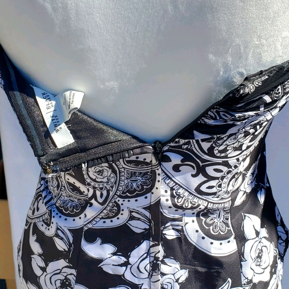 White House Black Market Strapless Back Zip Blouse - Picture 5 of 6